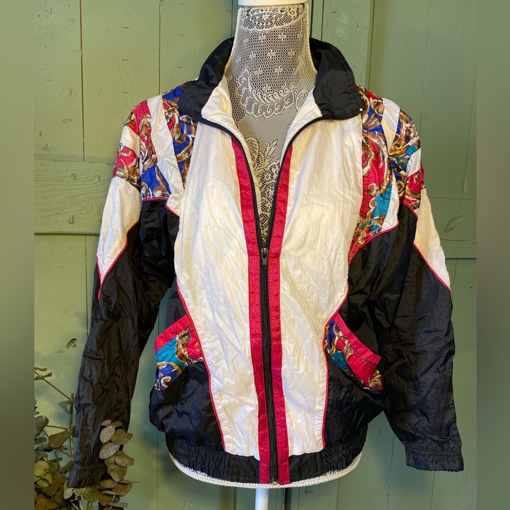 Gorgeous Vintage Wind Breaker with a Beautiful Baroque Design